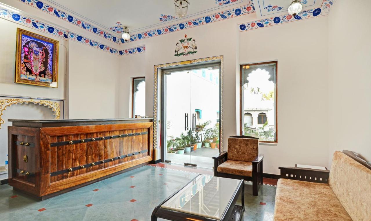 מלון אודייפור Treebo Khakhri Haveli מראה חיצוני תמונה