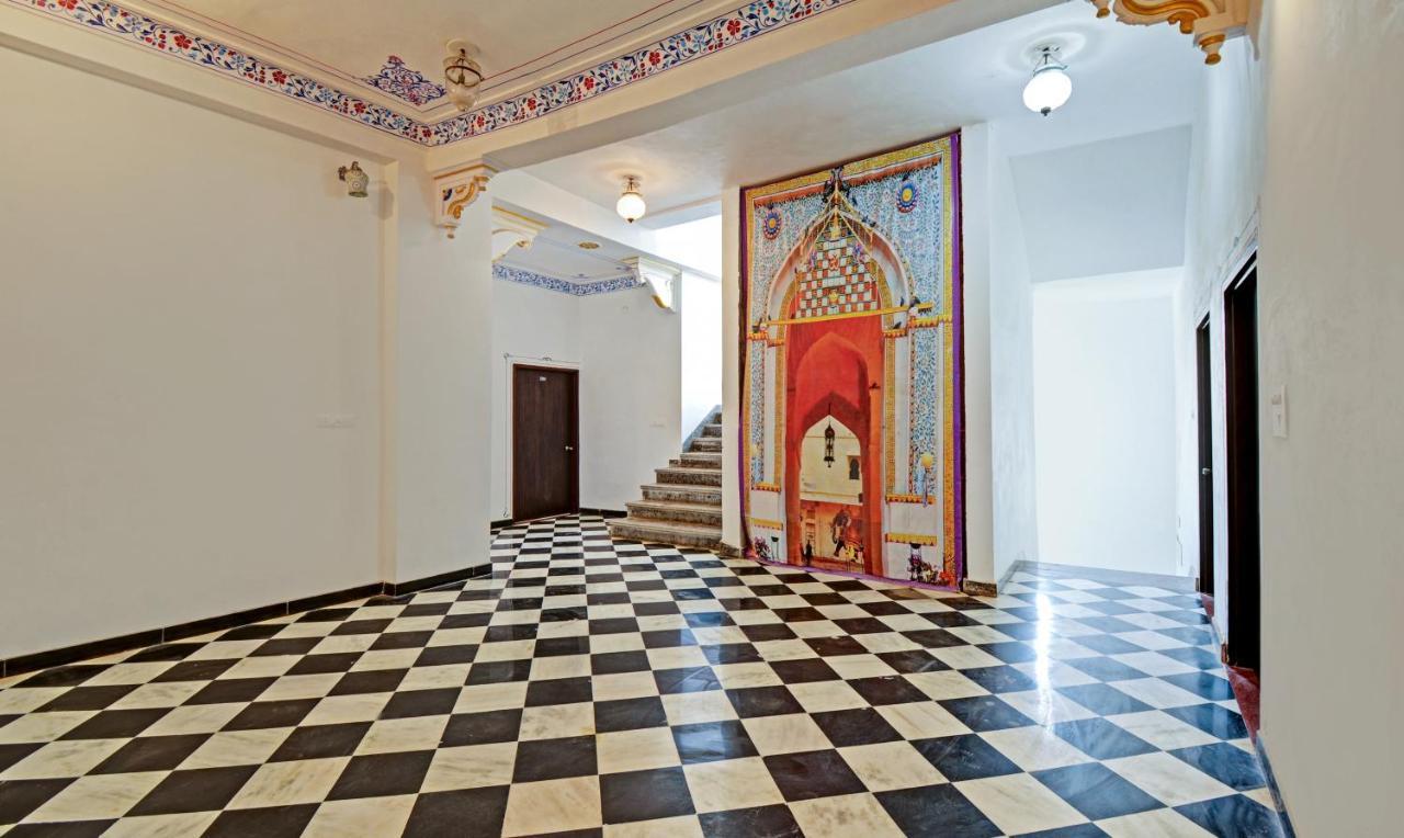 מלון אודייפור Treebo Khakhri Haveli מראה חיצוני תמונה